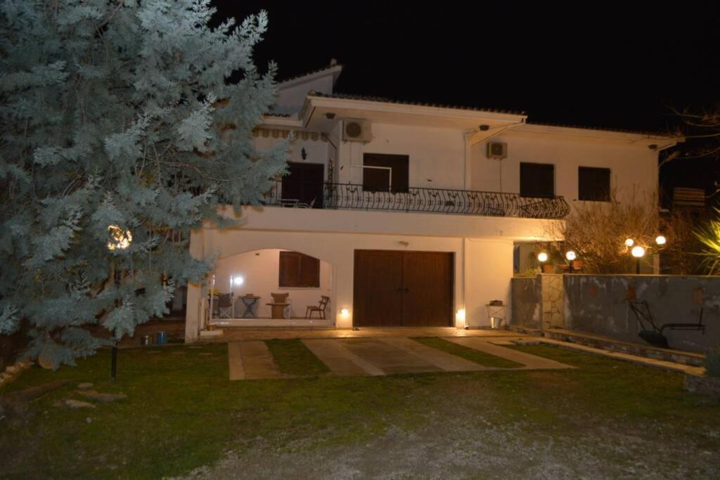 Villa Triple H Volos Exterior foto