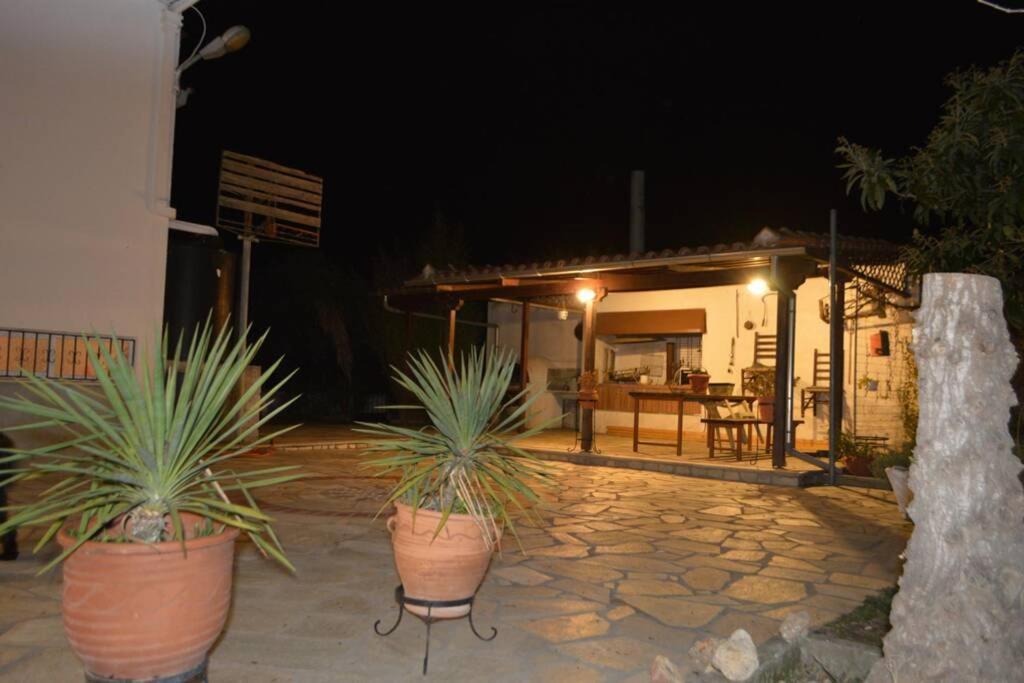 Villa Triple H Volos Exterior foto